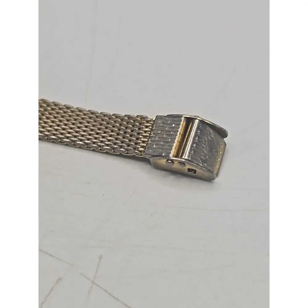 Vintage Remington Quartz Diamond Chips